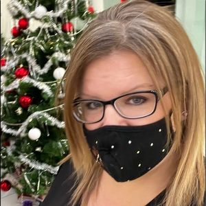 Meet your Posher, Crystal